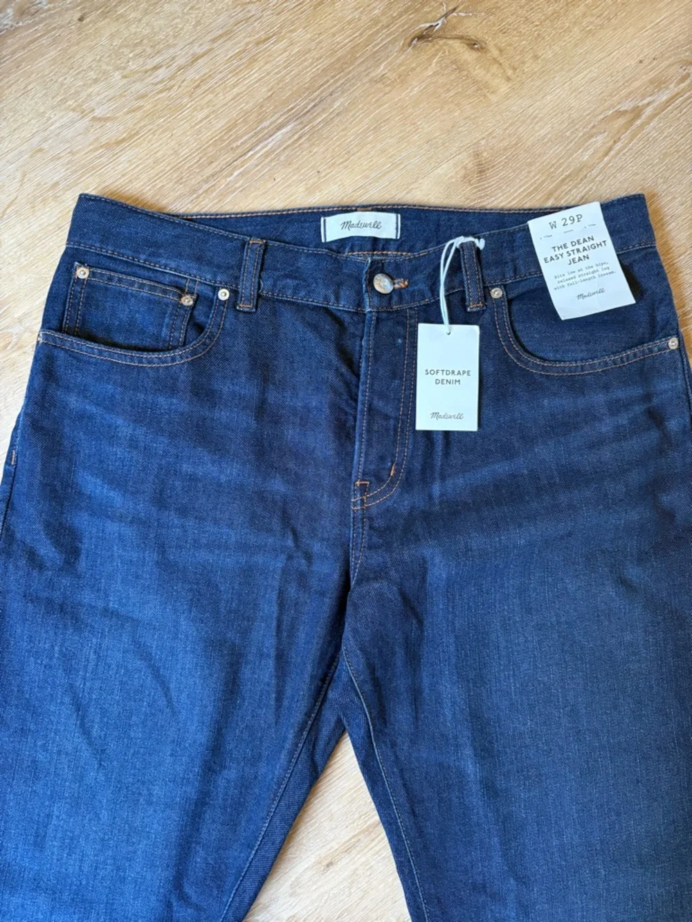 Madewell Petite Dean Easy Straight Jeans in Foundry Wash - Dark Blue